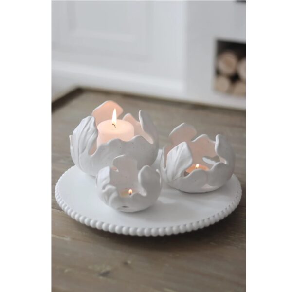 Set Of 3 Leaf Candle Holders